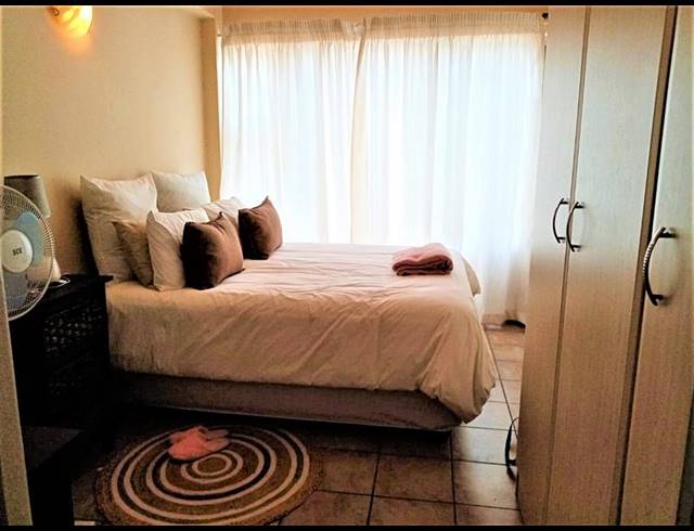 8 BEDROOM HOUSE FOR SALE IN FREELAND PARK